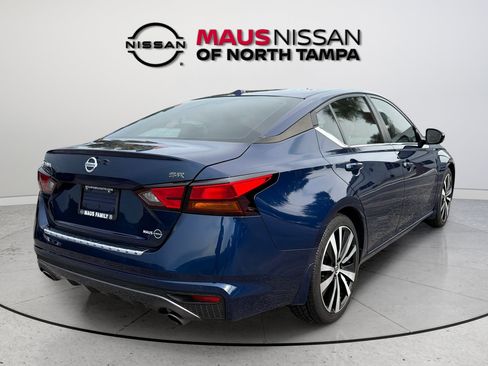 Used 2021 Nissan Altima 2.5 SR w/ SR Premium Package FWD image 7