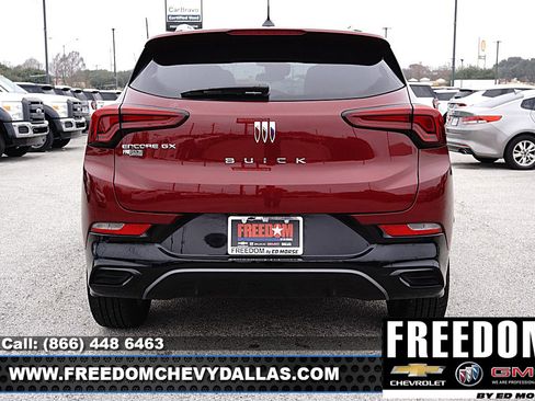 Used 2025 Buick Encore GX Sport Touring image 37