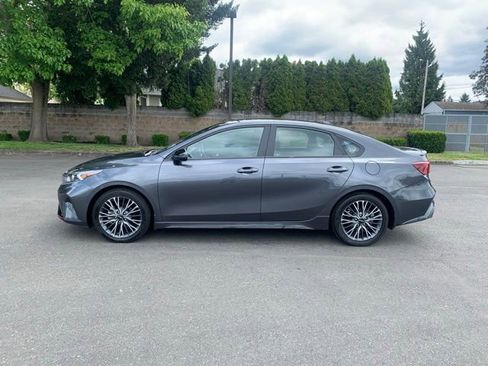 Used 2023 Kia Forte GT-Line FWD image 2