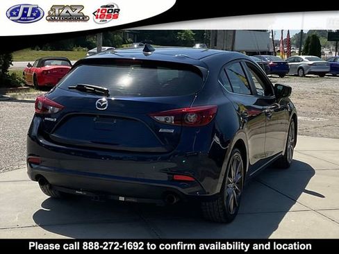 Used 2018 MAZDA MAZDA3 Grand Touring w/ Premium Equipment Package FWD image 7