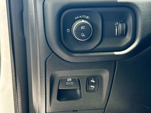 Used 2025 RAM 1500 Big Horn AWD/4WD image 10