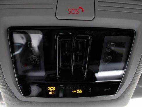 New 2026 Volkswagen Tiguan SE image 21