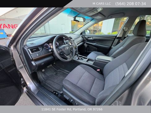 Used 2017 Toyota Camry LE FWD image 10