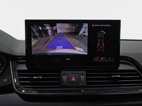 Used 2023 Audi Q5 2.0T Premium w/ Convenience Package image 22