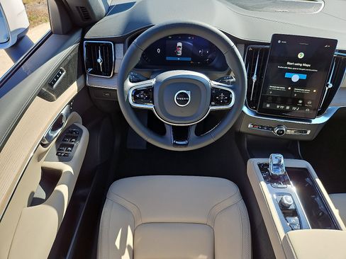 New 2026 Volvo XC90 B6 Plus w/ Protection Package Premier image 9