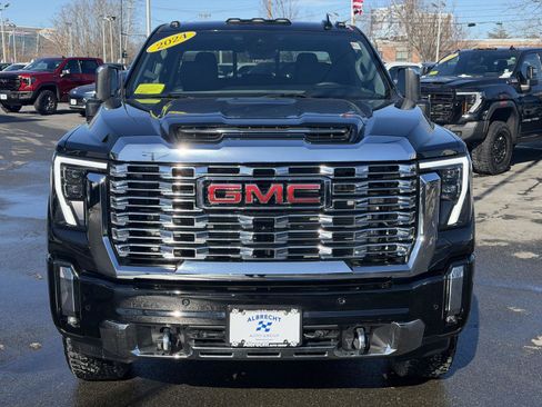 Used 2024 GMC Sierra 3500 Denali w/ Denali Reserve Package image 2