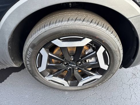Used 2025 Kia Telluride S AWD/4WD image 26