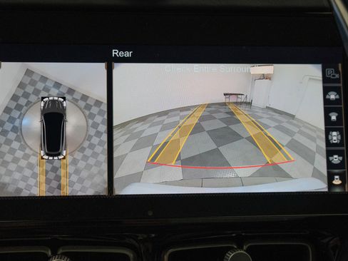 Used 2022 Aston Martin DBX image 32