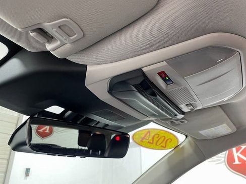 Used 2024 Subaru Ascent Limited image 21