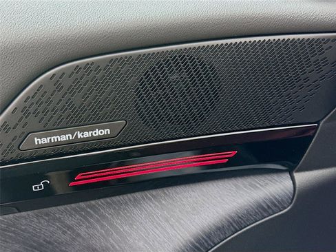 New 2026 BMW 530i xDrive w/ M Sport Package image 19