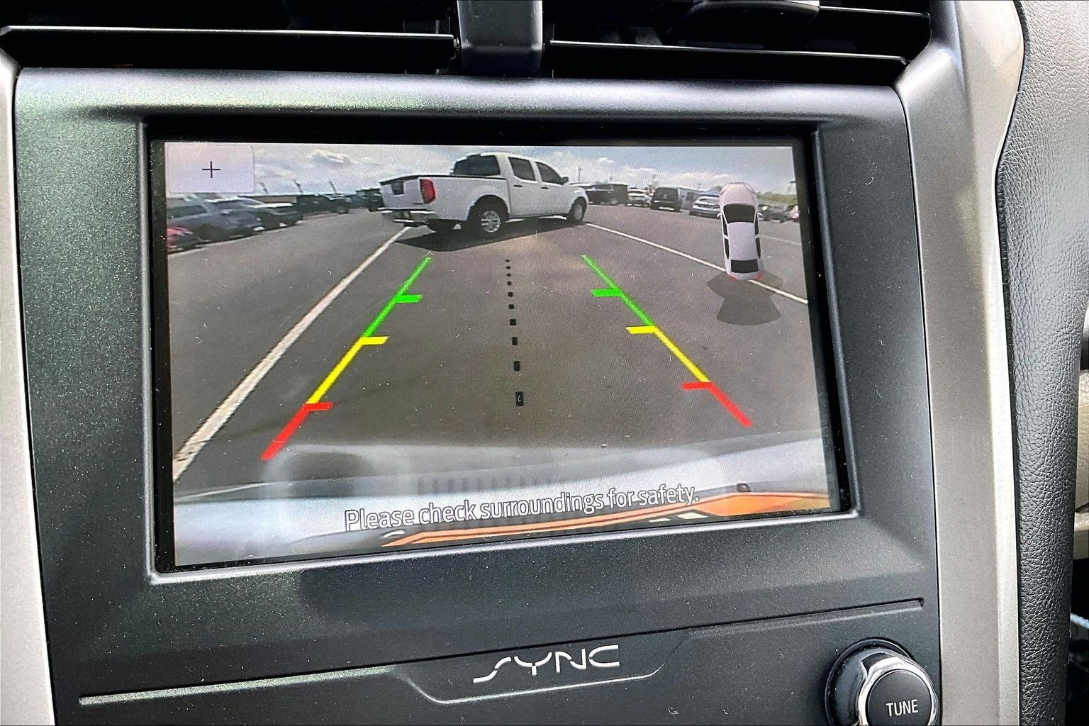 Used 2019 Ford Fusion SE FWD image 21