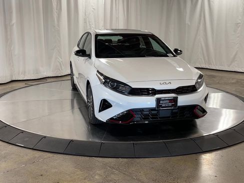 Used 2022 Kia Forte GT-Line w/ GT-Line Premium Package image 3