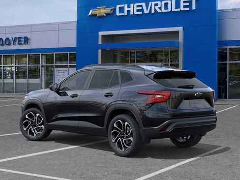 New 2026 Chevrolet Trax RS w/ Sunroof Package FWD image 27