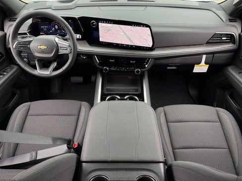 New 2026 Chevrolet Suburban LS RWD image 10