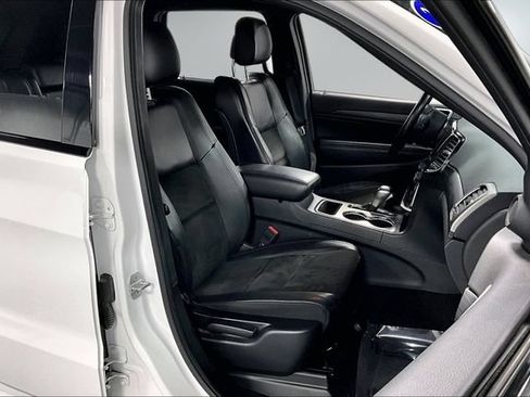 Used 2021 Jeep Grand Cherokee Laredo X AWD/4WD image 25
