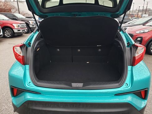 Used 2018 Toyota C-HR XLE image 8