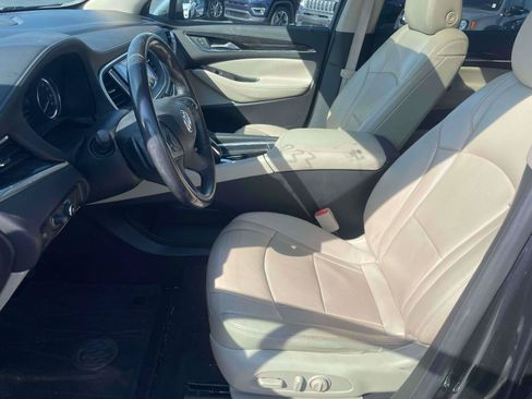 Used 2019 Buick Enclave Essence FWD image 14