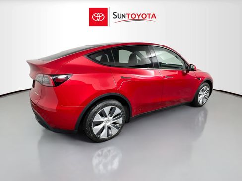 Used 2023 Tesla Model Y Long Range image 4