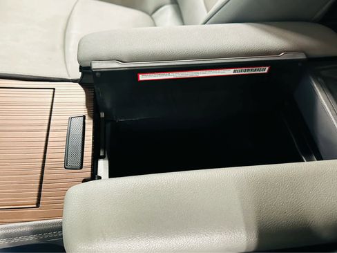 Certified 2024 Toyota Sienna XLE w/ XLE Plus Package image 19