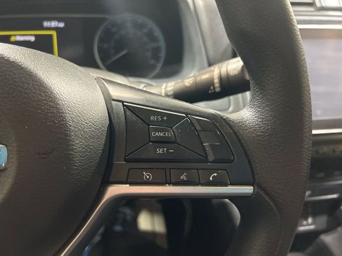 Used 2022 Nissan Leaf S image 26