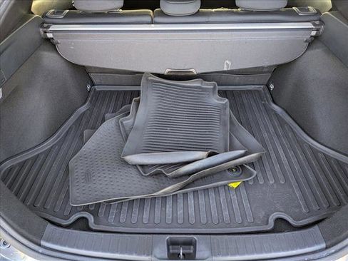 Used 2022 Toyota Prius LE image 6