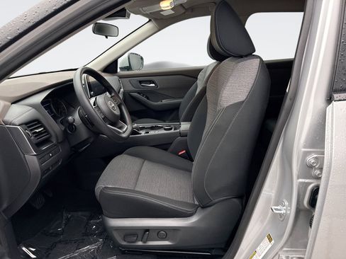 Used 2023 Nissan Rogue SV AWD/4WD image 11