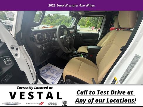 Used 2023 Jeep Wrangler Unlimited w/ Sun & Screen Package AWD/4WD image 17
