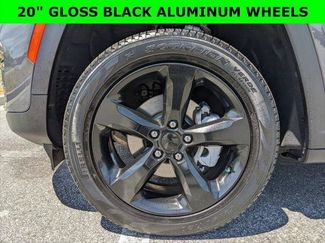 Certified 2024 Jeep Grand Cherokee Limited w/ Black Appearance Package video 2