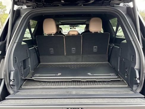 New 2026 Lincoln Navigator L Black Label AWD/4WD image 12