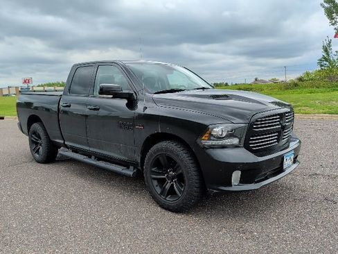 Used 2017 RAM 1500 Sport w/ Black Ram 1500 Sport Group AWD/4WD image 9