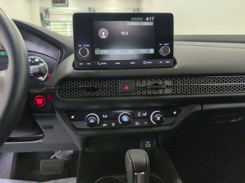 Used 2025 Honda HR-V Sport image 18