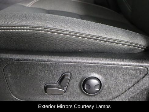 Used 2023 RAM 1500 Big Horn AWD/4WD image 23