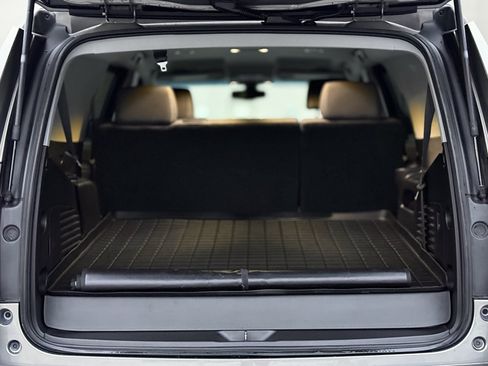 Used 2018 Chevrolet Tahoe LS w/ All-Season Package image 48