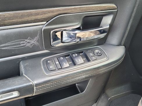 Used 2017 RAM 1500 Limited image 17