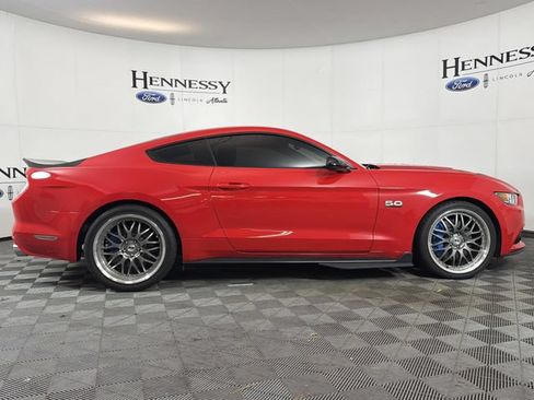 Used 2017 Ford Mustang GT w/ Black Accent Package RWD image 32