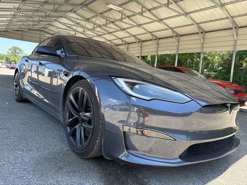 Used 2023 Tesla Model S Plaid AWD/4WD image 2