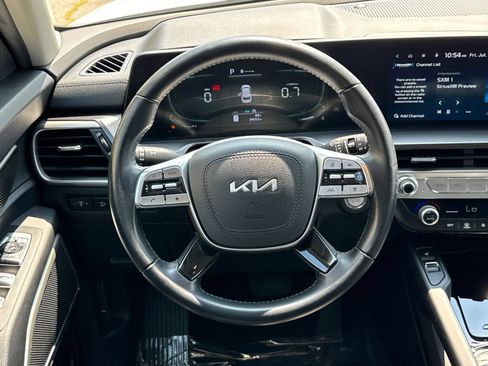Used 2023 Kia Telluride S FWD image 23