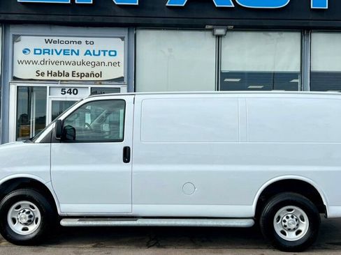 Used 2024 Chevrolet Express 2500 w/ Driver Convenience Package image 2
