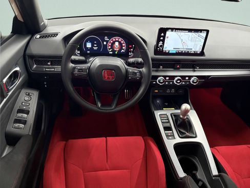 Used 2025 Honda Civic Type R image 10