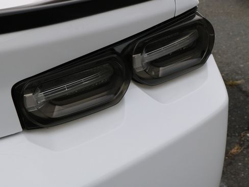 Used 2021 Chevrolet Camaro LT w/ RS Package image 8