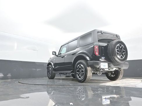 New 2025 Ford Bronco Outer Banks image 27