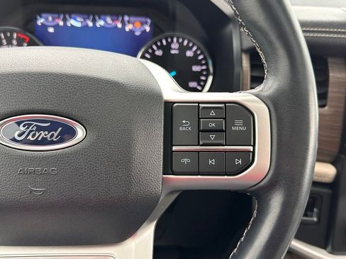 Used 2023 Ford Expedition Limited image 30