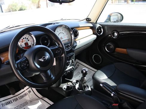Used 2011 MINI Cooper Clubman image 13