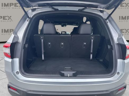 Used 2025 Honda Pilot TrailSport image 30