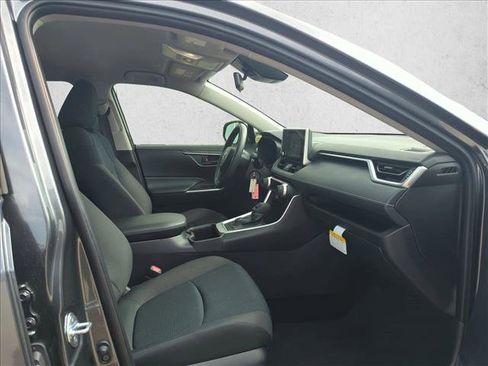 Used 2025 Toyota RAV4 LE image 20