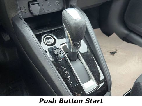 Used 2025 Nissan Versa SR w/ Trunk Package FWD image 10