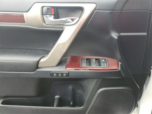 Used 2018 Lexus GX 460 460 image 26