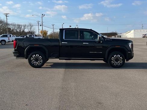 New 2026 GMC Sierra 2500 Denali Ultimate image 3