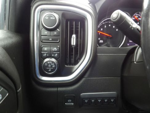 Used 2022 Chevrolet Silverado 2500 LT w/ Convenience Package AWD/4WD image 19