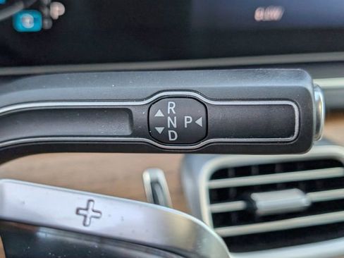 Used 2024 Mercedes-Benz GLS 450 4MATIC image 33